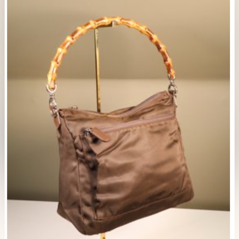 Gucci Vintage Brown Shoulder Bag with Bamboo Handle and leather bottom